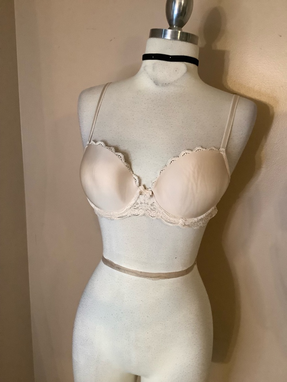 Victoria Secret Dream Angels Lined Demi Nude Beige Lace Bra Size 34B padded